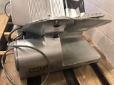 Hobart slicer