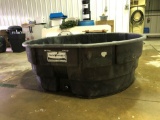 300 gallon Rubbermaid tank