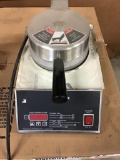 Star Waffle Maker Brand New Model # B7R1E