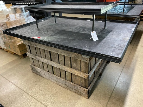 Pallet Display shelf