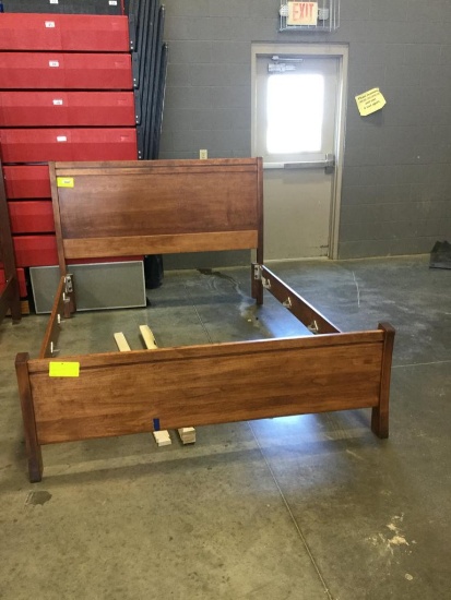 Queen Oak Panel Sleigh Bed Only in Royal Cottage Stain