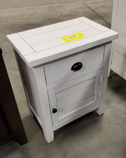 White painted cabinet, 20 inches wide