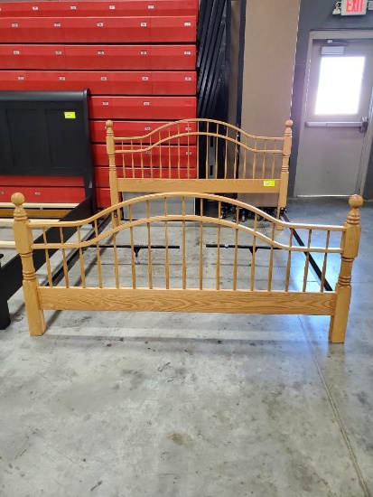 King Oak Bed