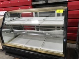 Bakery display case with cooling unit