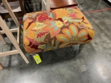 UPHOLSTERED BENCH 32X18X22