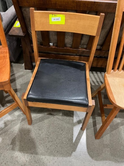 BROWN MAPLE SIDE CHAIR WITH PADDED SEAT