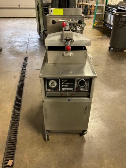 H P 600 RB Pressure Fryer