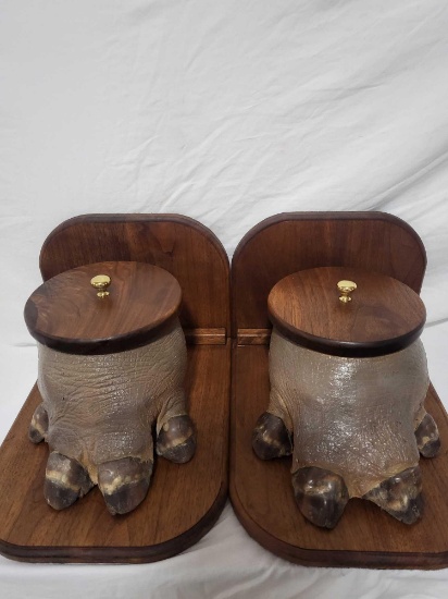 TAXIDERMY HIPPO FEET BOOK ENDS