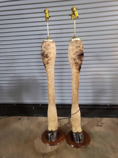 BIG TAXIDERMY GIRAFFE LEG LAMPS
