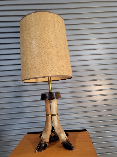 KUDU FEET LAMP