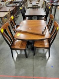 MAPLE/ELM DINING TABLE W/ 4 SIDE CHAIRS, 2 LEAVES 49X36IN