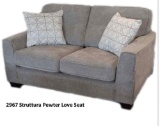 New Stationary Loveseat Struttura Pewter