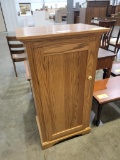 RED OAK CABINET 26X18X47