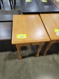 OAK END TABLE 18X24X24