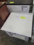 B MAPLE WHITE END TABLE 24X24X24