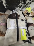SET OF 3 COWHIDE PILLOWS BLACK AND WHITE