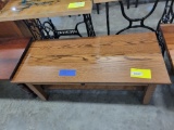 OAK COFFEE TABLE 42X18X18 MEDIUM
