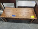 OAK COFFEE TABLE 48X20X18 MEDIUM