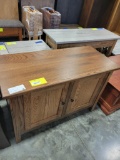 OAK TWO DOOR CABINET 44X20X30 MEDIUM