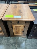 HICKORY END TABLE 18X24 SEELY
