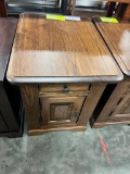 HICKORY END TABLE 18X24X24 FINGERPRINT