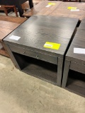 OAK END TABLE 22X22X24