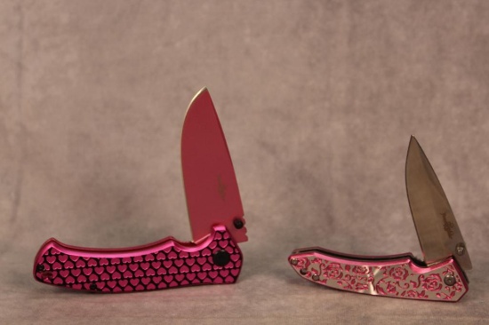 2-FEMME FATALE FLIP BLADES