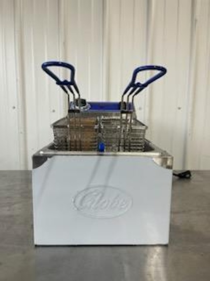 Globe Countertop Electric Fryer - PF10E