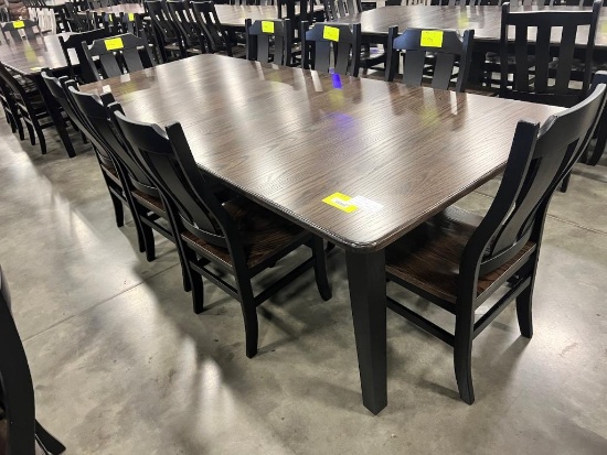 OAK DINING TABLE W 8 SIDE CHAIRS, 4 LEAVES, SHADOW AND BLACK 44X60 IN