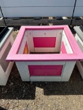 PINK/WH 14IN FLOWER BOX