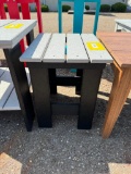 GREY/BL POLY SIDE TABLE