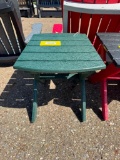 GREEN FOLDABLE 16 IN SIDE TABLE