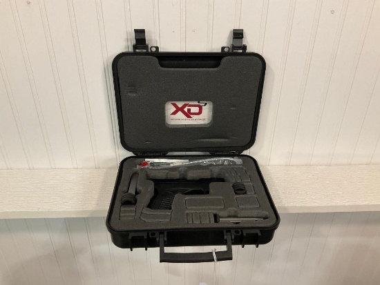 SPRINGFIELD ARMORY 9X19 CAL HANDGUN, W/5 EXTRA CLIPS AND HOLSTER