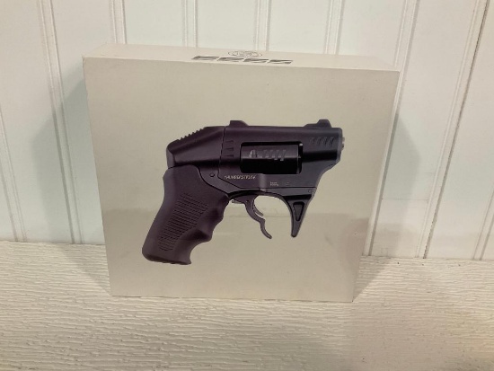 THUNDERSTRUCK VOLLEYFIRE HANDGUN NIB
