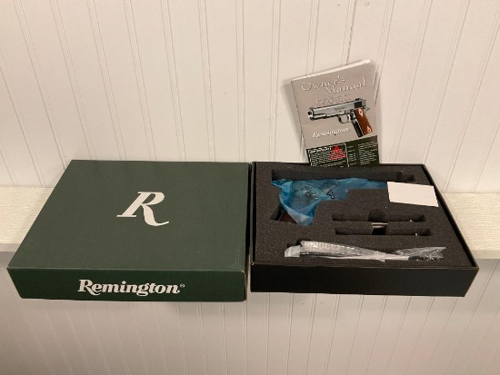 REMINGTON MO. 1911R1, 45 AUTO HANDGUN 5 IN BRL NIB