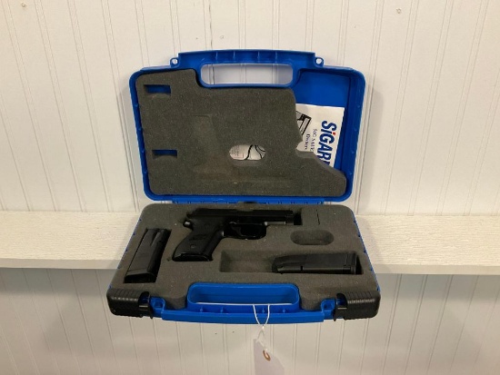 SIG SAUER, MO. P229, 40 S&W CAL HANDGUN NIB