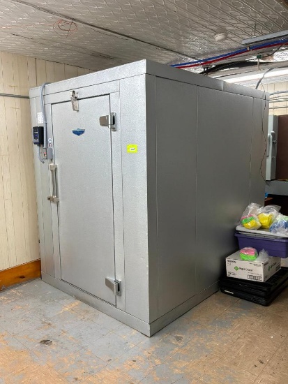 Us Cooler Walkin Freezer 6x8 Ft Outside Meas. W/Floor 115v Exc Condition (23 Jul 20)