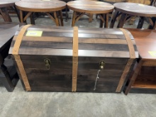 MAPLE CHEST 36X22