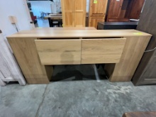 RED OAK FOYER TABLE WICKER 80X16X37