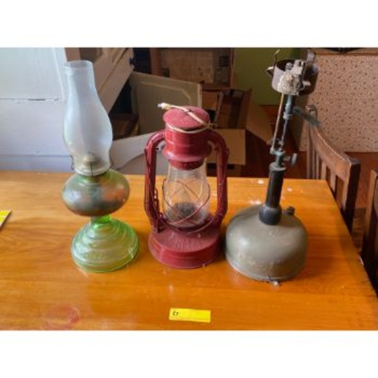 Vintage/Primitive Lamps