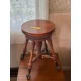 Vintage Claw & Ball Foot Swivel Seat