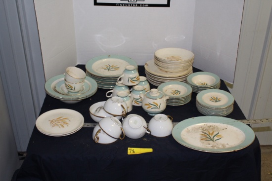 Harvest Pattern Dishes