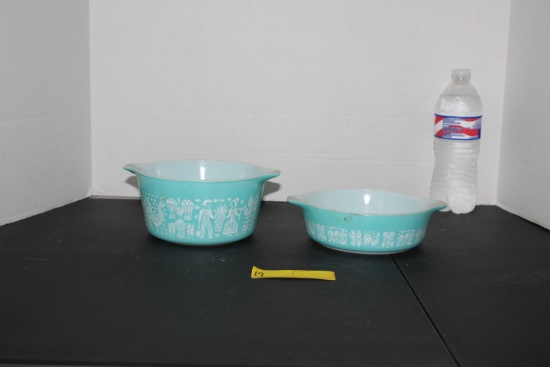 Pyrex Turquoise Amish Butter Print Round Dishes