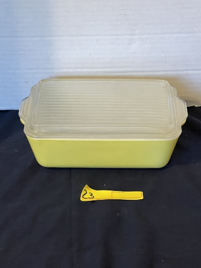 Pyrex 0503 1.5 Qt. Yellow Refrigerator Baking Dish with Lid