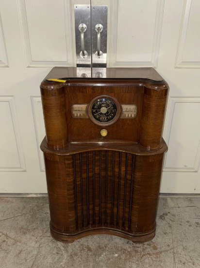 Zenith 1940 Model 5808 Radio Works