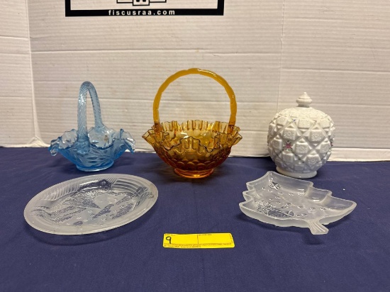 Collectible Glassware Group