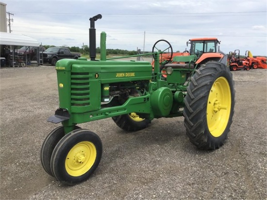 1948 JOHN DEERE B 28140