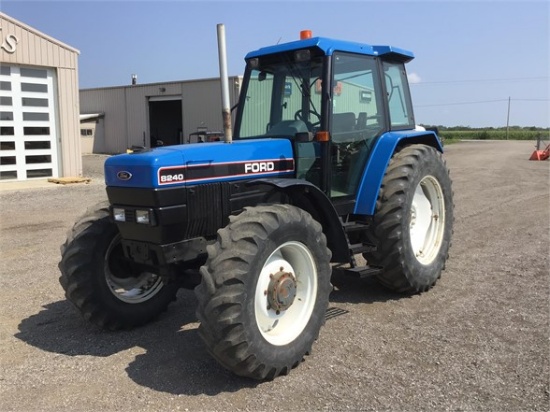 1995 FORD 8240 28422