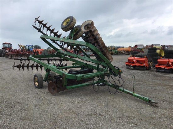 JOHN DEERE 235 28597