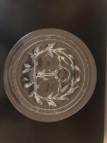 Glass serving tray with doves